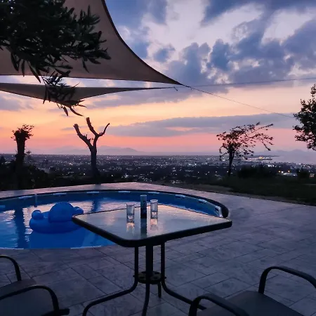 Yiorgos, Amazing Sunset View House *