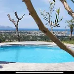 Lägenhet Yiorgos, Amazing Sunset View House *
