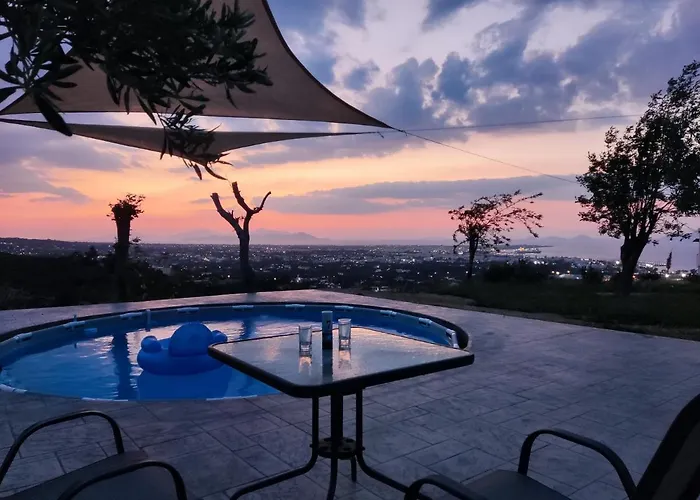 Yiorgos, Amazing Sunset View House *